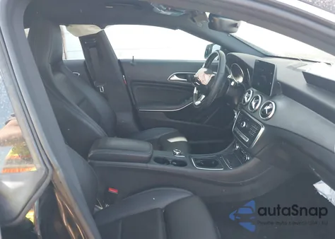 2018 Mercedes-Benz Cla 250 4Matic z USA, uszkodzony, nr VIN WDDSJ4GB6JN638901